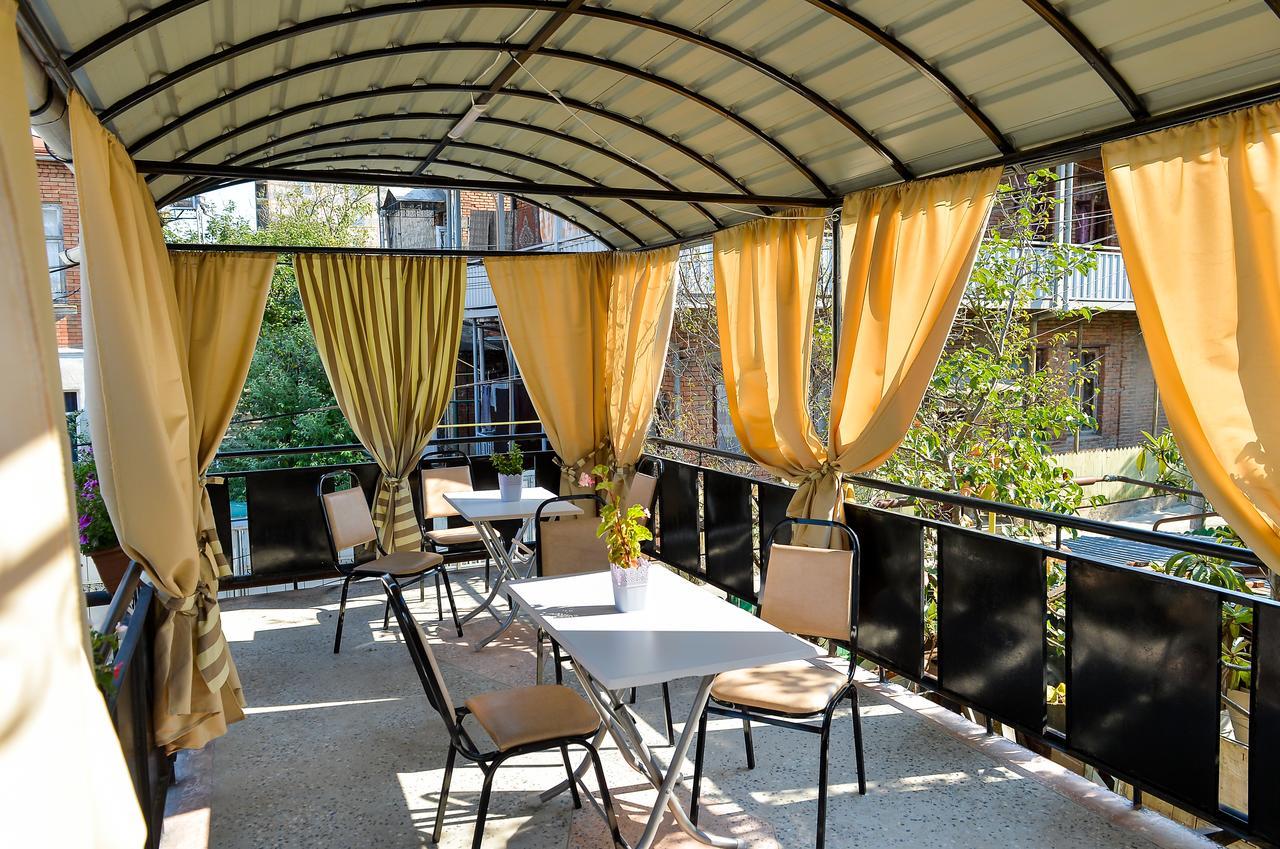 Bibi Hotel Kutaisi Eksteriør billede