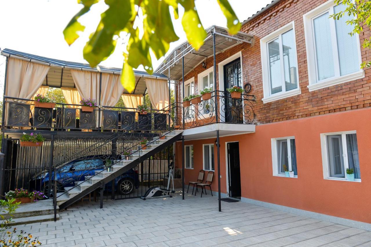 Bibi Hotel Kutaisi Eksteriør billede