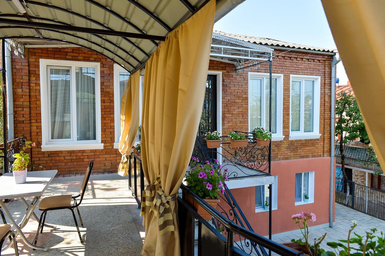 Bibi Hotel Kutaisi Eksteriør billede